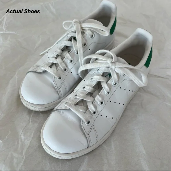 GUC: ADIDAS STAN SMITH SNEAKER IN WHITE AND FAIRWAY GREEN (5.5) - Picture 8 of 14